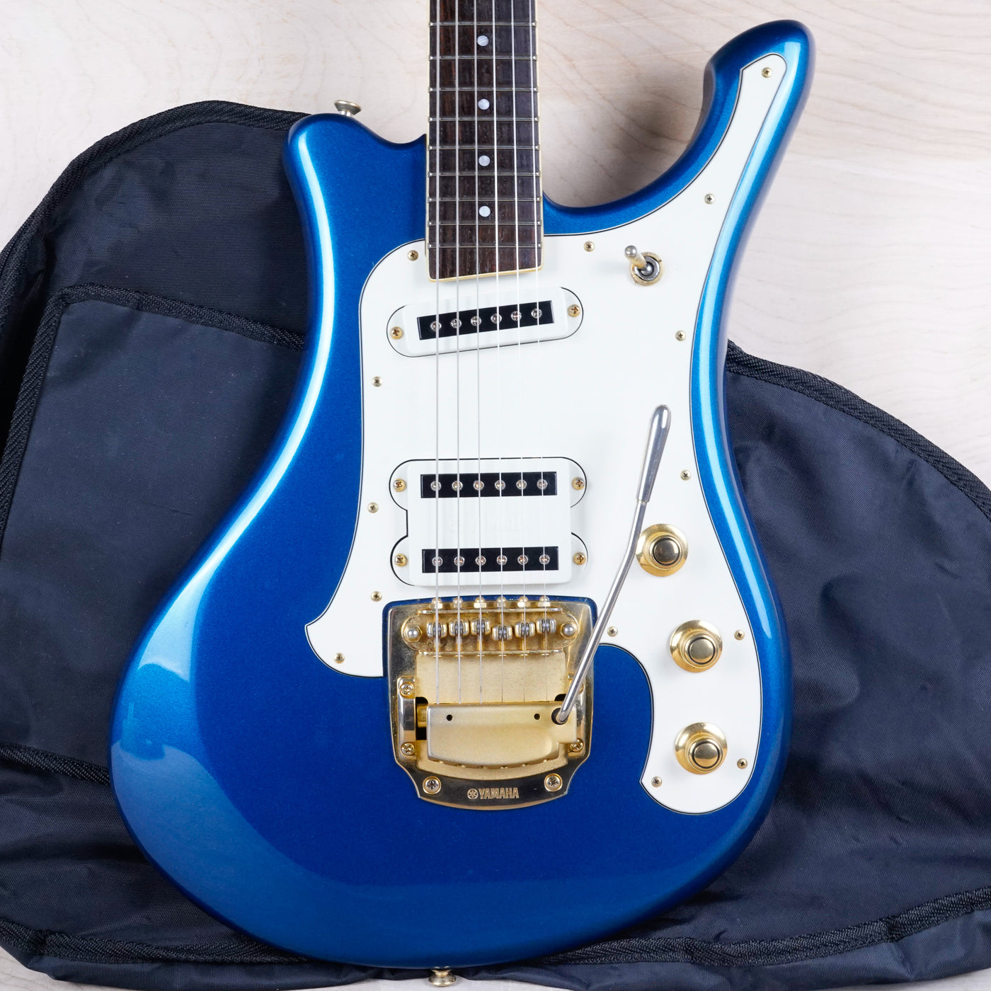 Yamaha SGV-700 Flying Samurai 2000 Shelby Blue w/ Bag