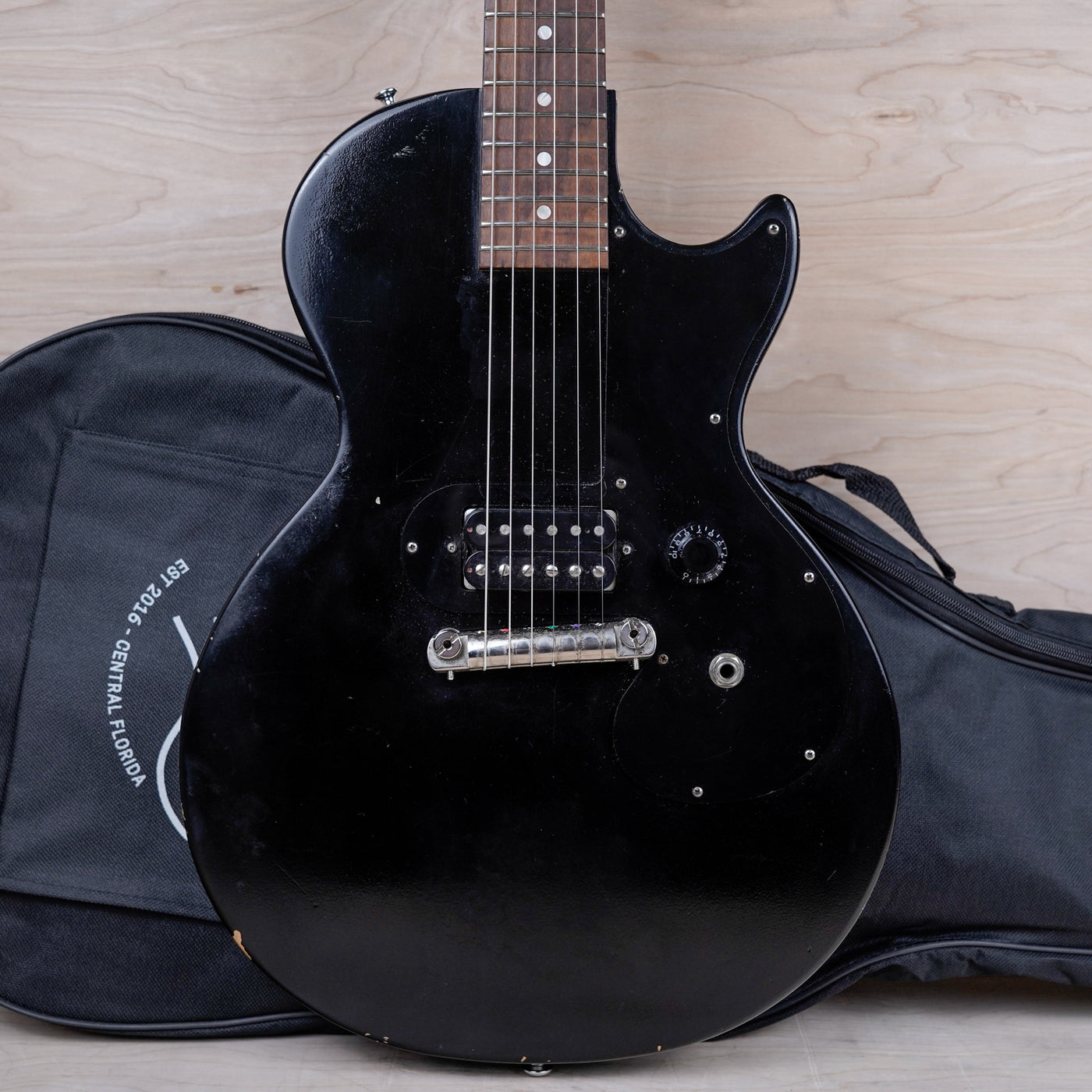 Gibson Melody Maker Single Cut 2011 Satin Ebony w/ Bag