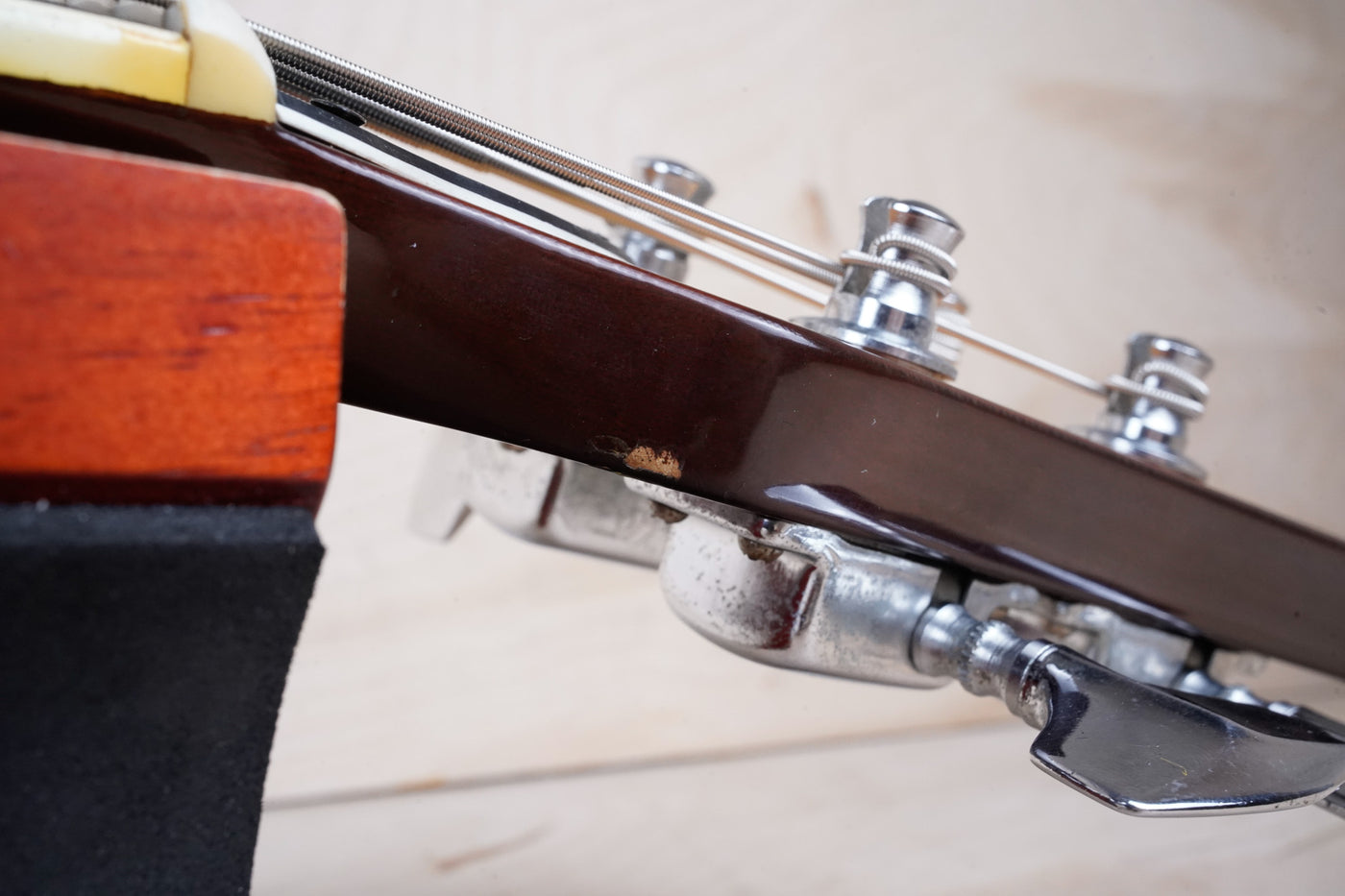 Greco VB-360 Violin Bass MIJ Vintage 1970s Sunburst Maxon Pickups w/ OHSC