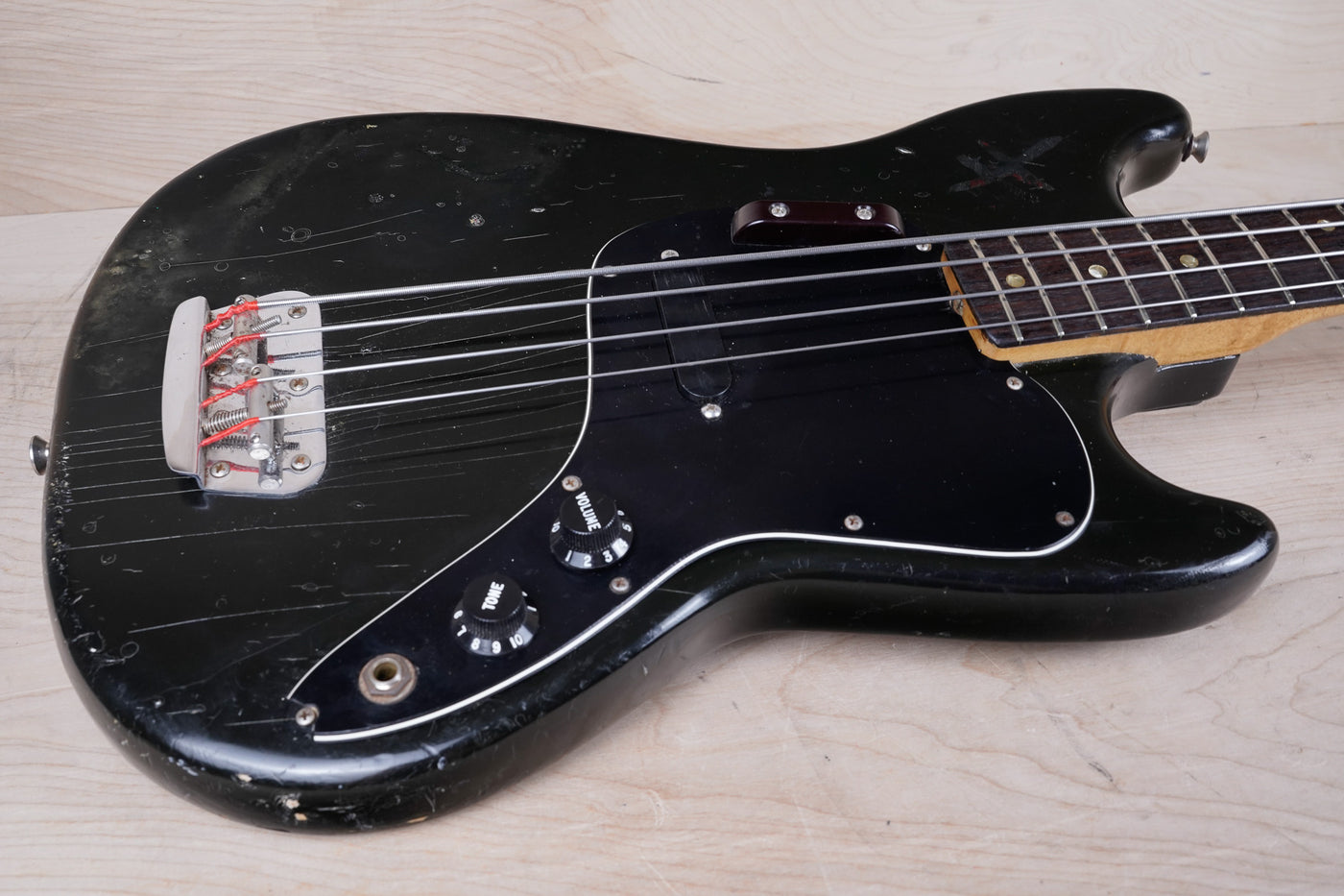 Fender Musicmaster Bass 1978 Black Vintage USA w/ Hard Case