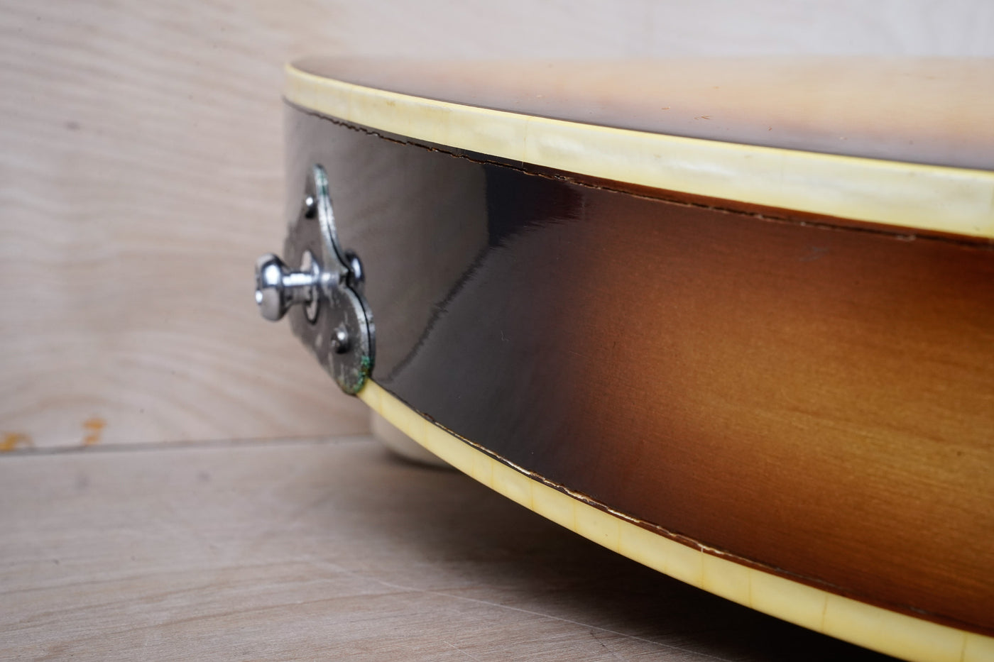 Greco VB-360 Violin Bass MIJ Vintage 1970s Sunburst Maxon Pickups w/ OHSC