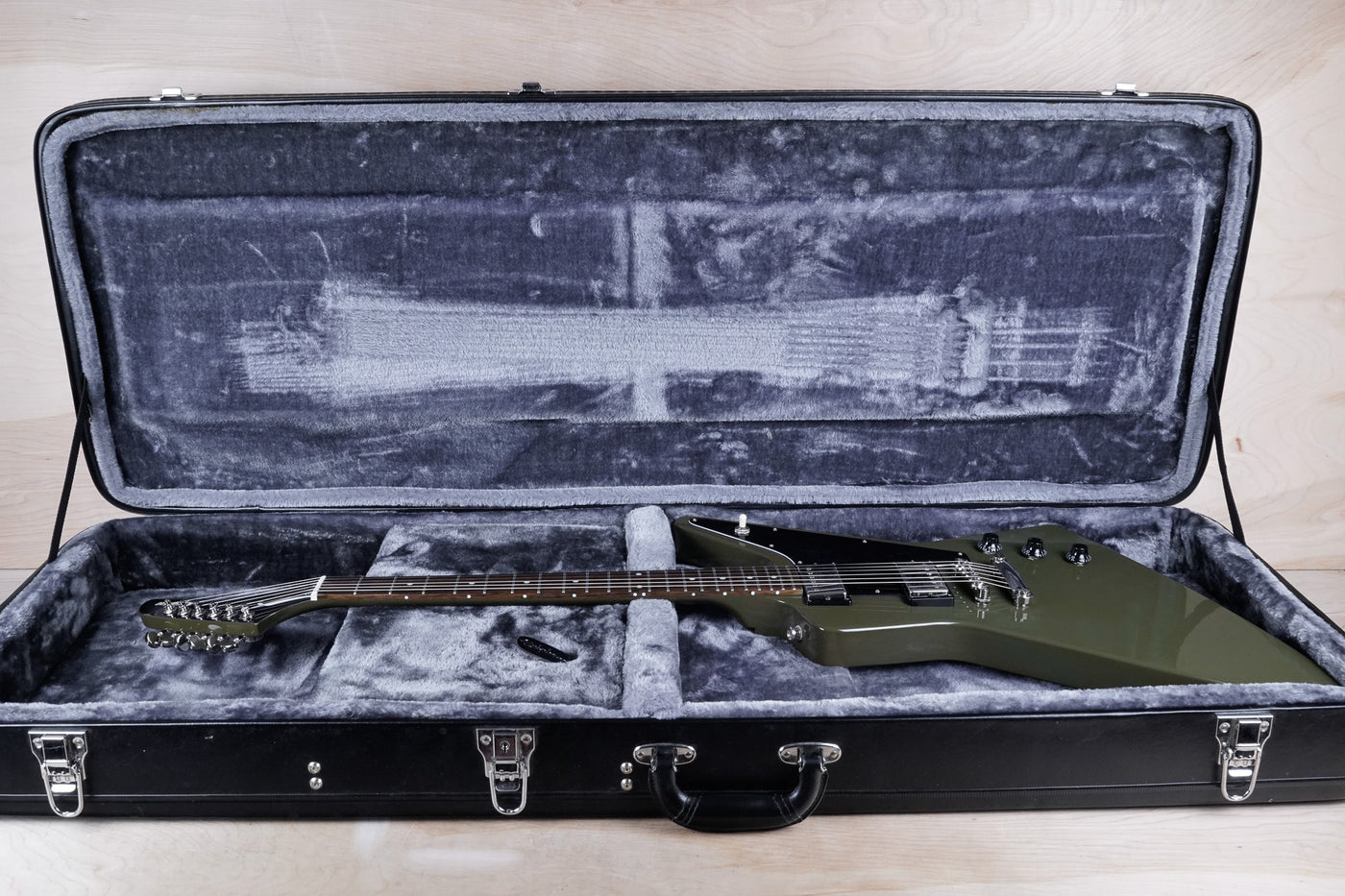 Epiphone Limited Run Explorer 2020 Olive Drab Green w/ Epiphone Hard Case