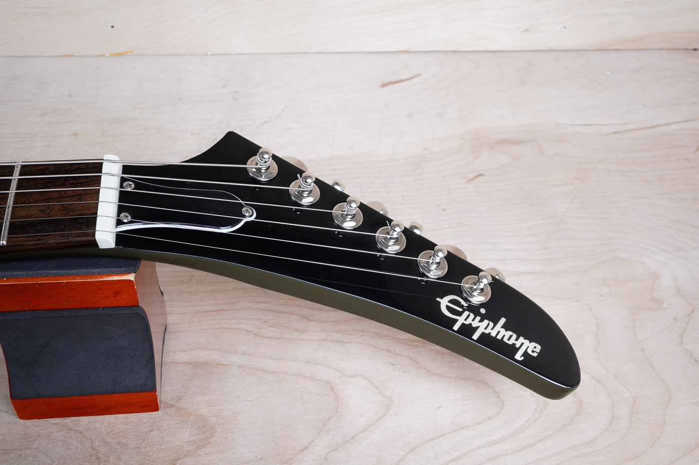 Epiphone Limited Run Explorer 2020 Olive Drab Green w/ Epiphone Hard Case