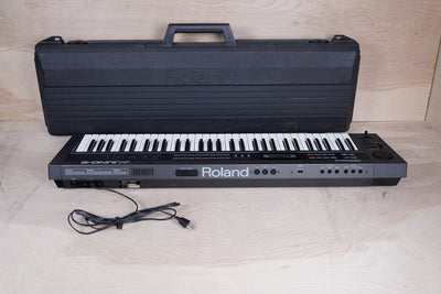 Roland Alpha Juno-2 61-Key Programmable Polyphonic Synthesizer 100V w/ Case