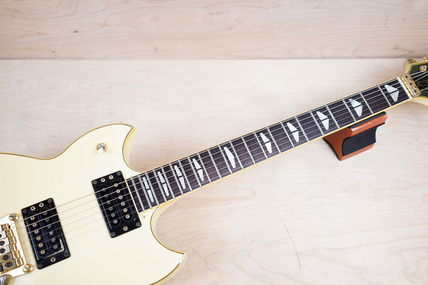 Yamaha SG1300T MIJ 1984 Aged White Vintage SG Made in Japan w/ Bag
