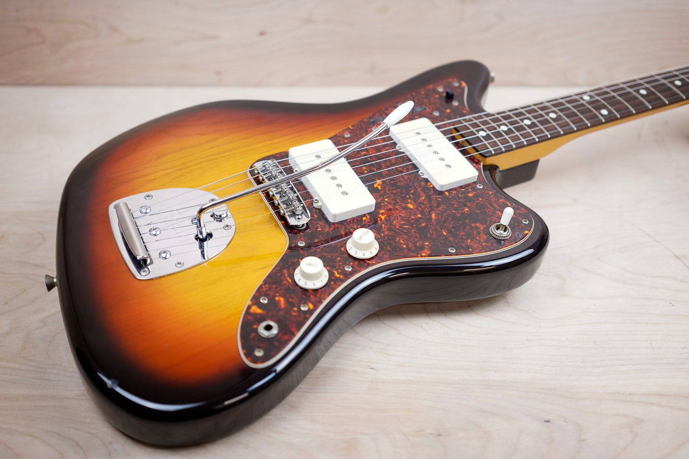 Fender JM66-80 Jazzmaster 1966 Reissue CIJ 1999 Sunburst Crafted in Japan in Japan w/ Bag