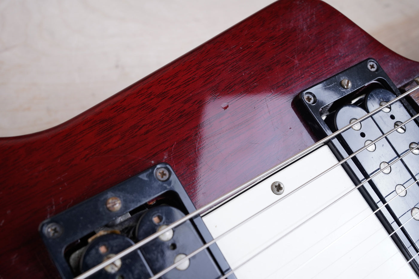 Gibson Explorer '76 1998 Cherry w/ OHSC