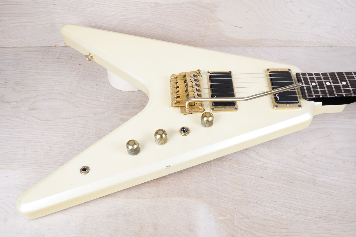 Greco MTV-60 MIJ 1984 Vintage White Dry 1982 Pickups Spin Diver Locking Tremolo Japan Flying V Style w/ Bag