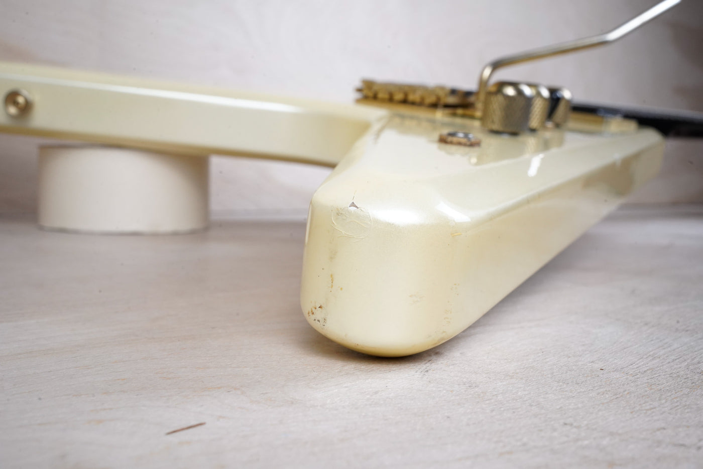 Greco MTV-60 MIJ 1984 Vintage White Dry 1982 Pickups Spin Diver Locking Tremolo Japan Flying V Style w/ Bag