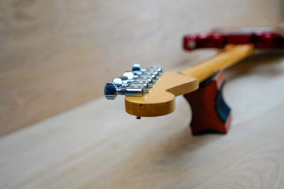 Fender ST-557 Contemporary Series Stratocaster SSS MIJ w/ System One Tremolo 1984 Candy Apple Red w/ Hard Case
