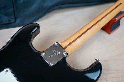 Fender Player Stratocaster w/ Maple Fretboard MIM 2019 Black w/ Bag