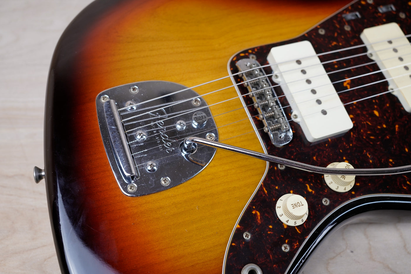 Fender JM-66 Jazzmaster Reissue CIJ 2004 Sunburst Crafted in Japan w/ G&G Hard Case