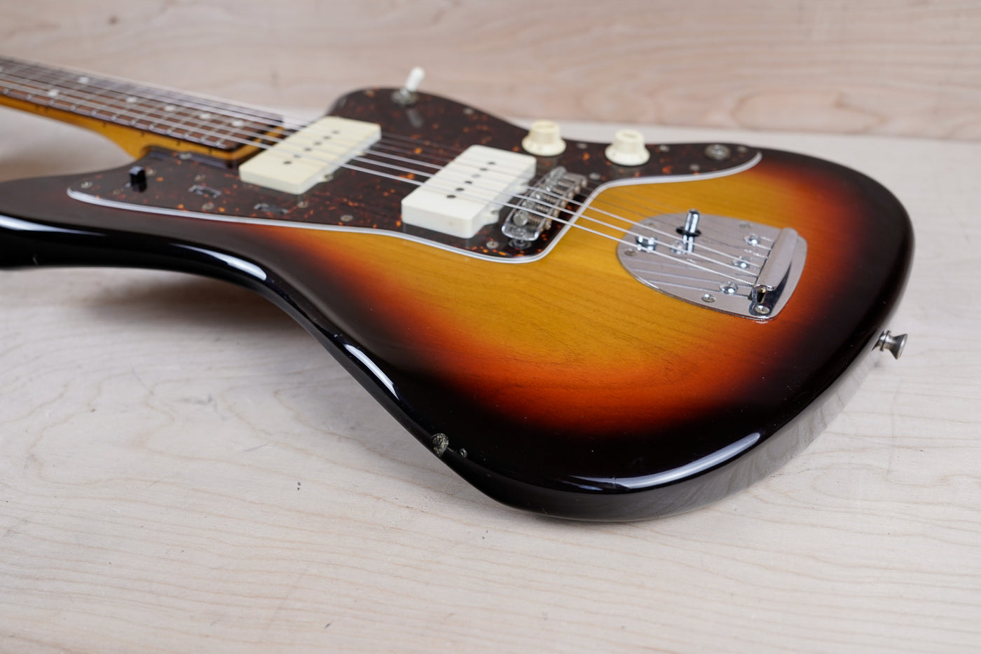 Fender JM-66 Jazzmaster Reissue CIJ 2004 Sunburst Crafted in Japan w/ G&G Hard Case