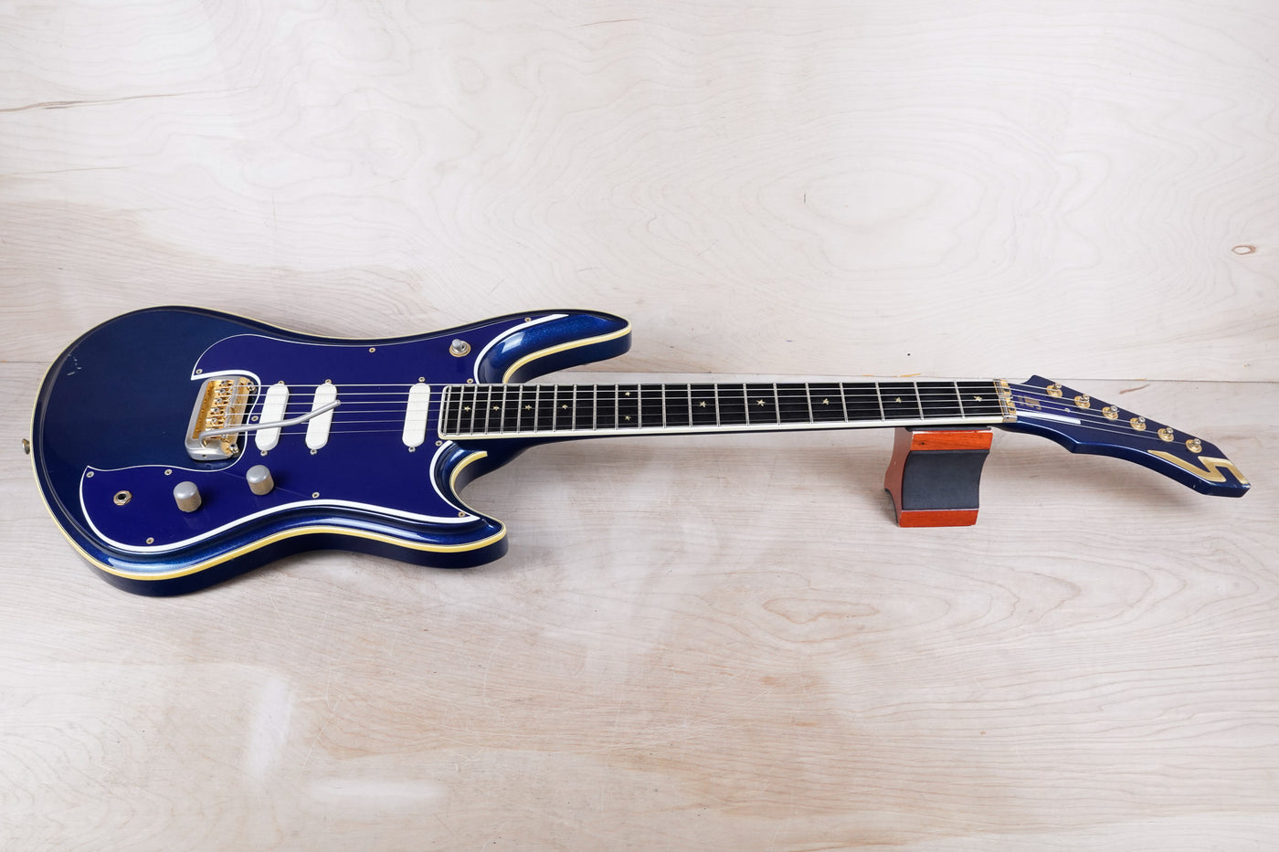 Guyatone LG-2100 Sharp 5 MIJ 1994 Blue Bartolini Pickups Japan w/ Bag