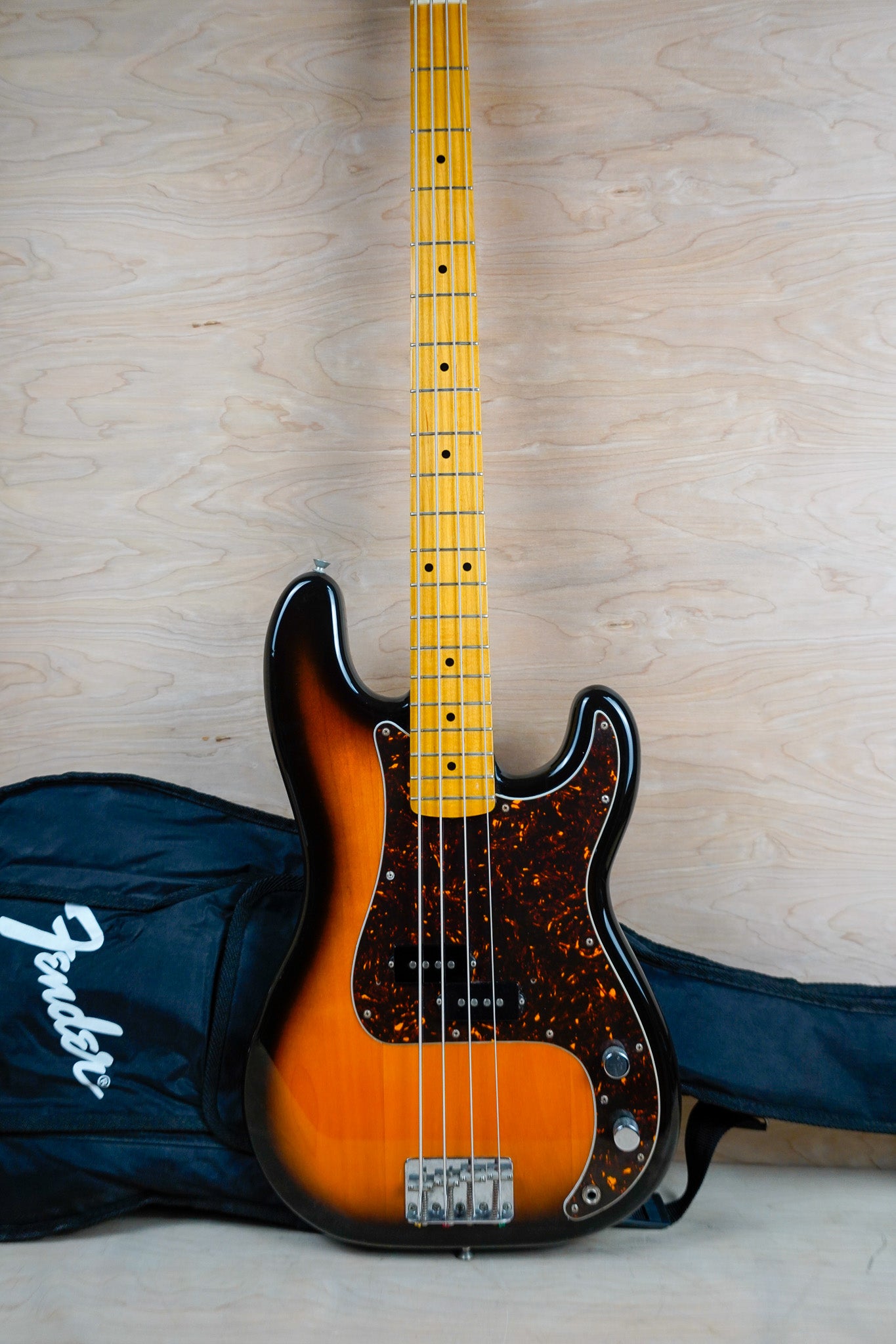 Fender PB-57 Precision Bass Reissue CIJ 2004 Sunburst Crafted in Japan w/  Bag