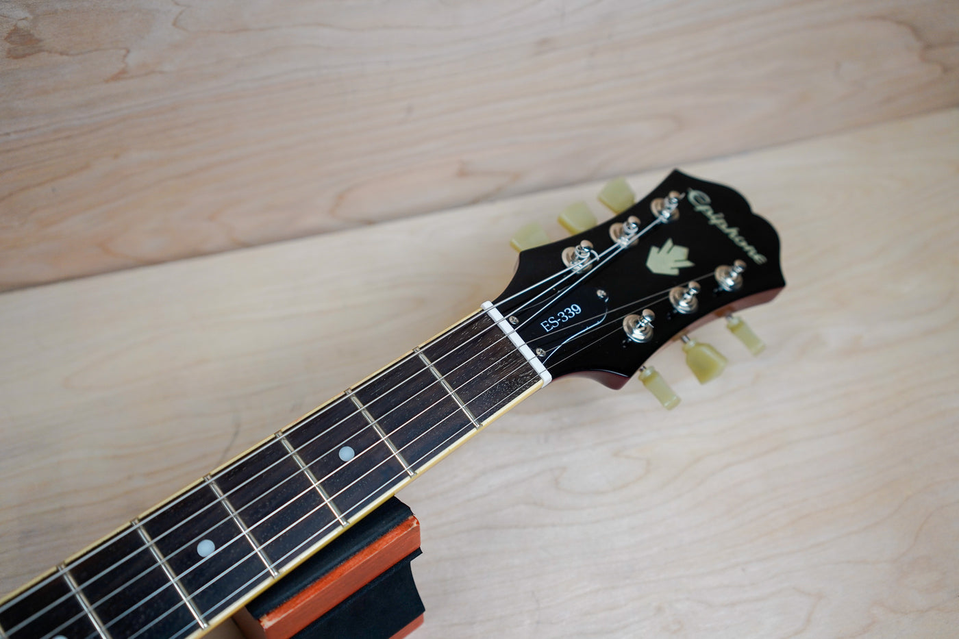 Epiphone ES-339 2014 Cherry w/ Hard Case