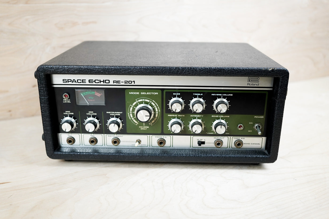 Roland RE-201 Space Echo Tape Delay / Reverb 1976 Made in Japan MIJ