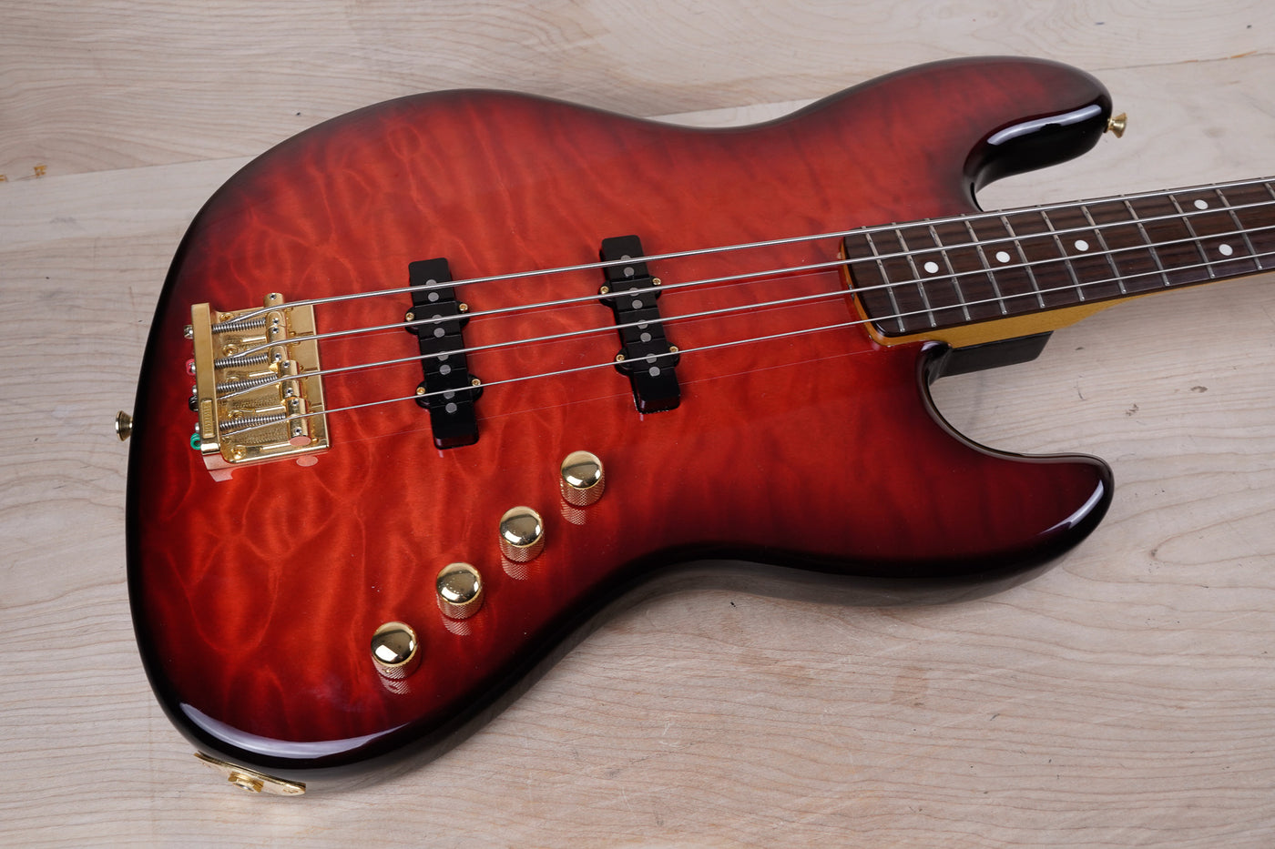 Fender Exclusive Series JB-62G Jazz Bass CIJ 2002 Red Flamed Top w/ Bag