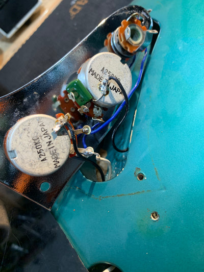 Fender MB-SD/CO Competition Mustang Bass Reissue CIJ 1997 Ocean Turquoise Metallic Japan w/ Bag