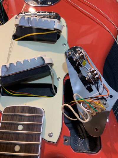 Fender FSR Traditional II '60s Jaguar MIJ 2025 Fiesta Red USA Pure Vintage Pickups Japan Exclusive w/ Bag