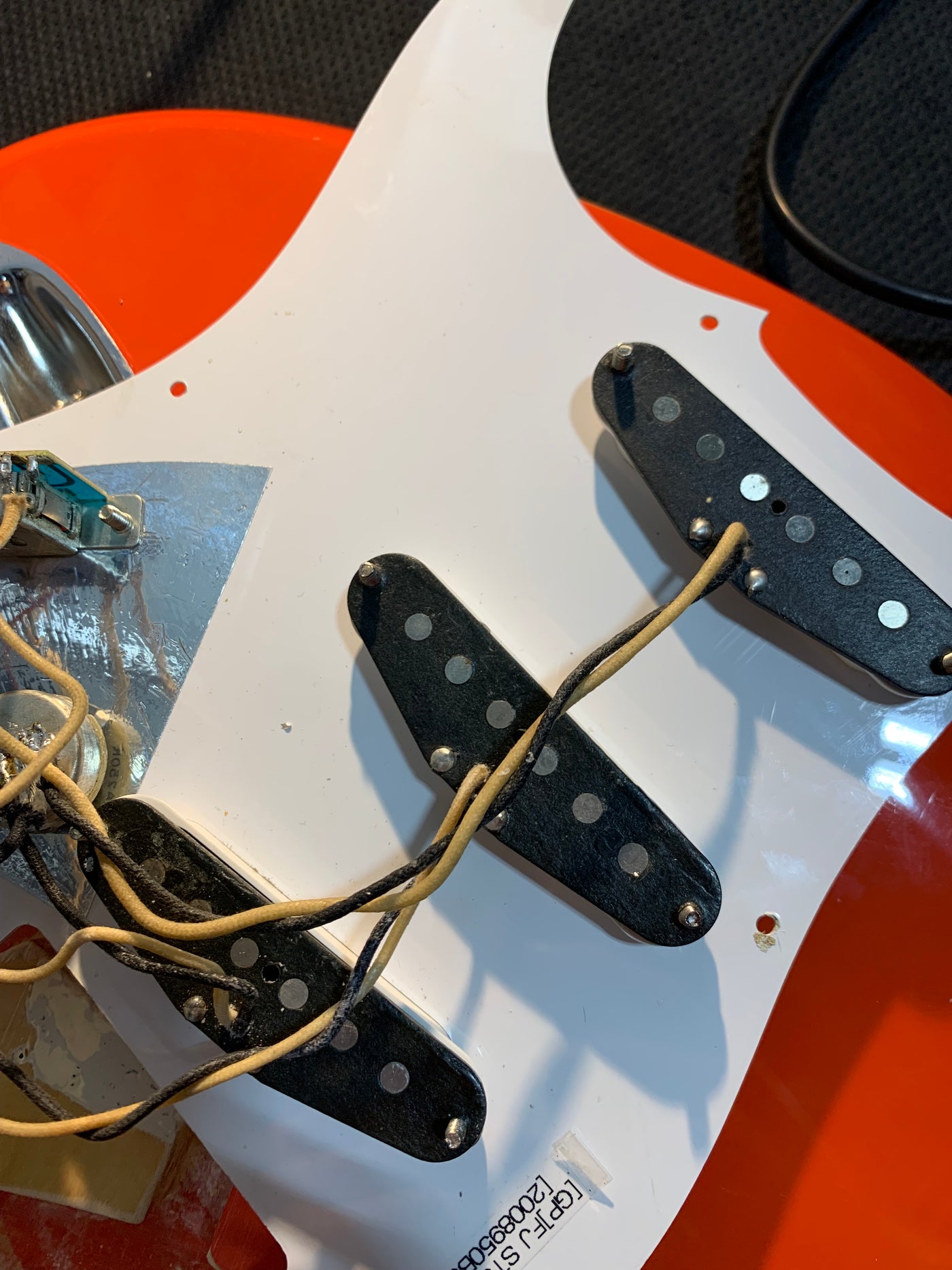 Squier SST JV Stratocaster MIJ 1983 Fiesta Red Vintage Fender Japan Fujigen w/ Bag