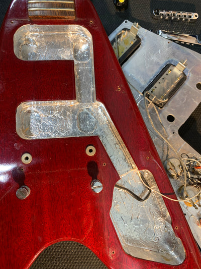 Gibson Flying V '67 2000 Cherry Yamano Music w/ OHSC