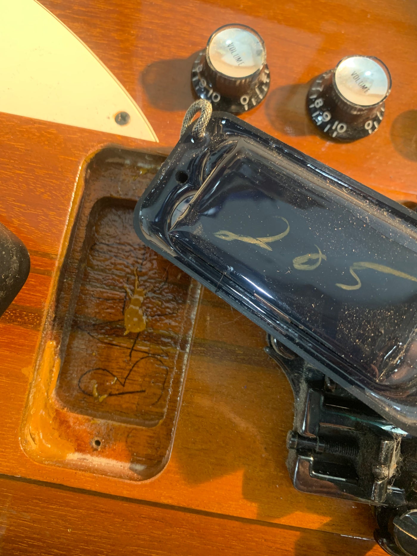 Gibson Thunderbird IV 1997 Vintage Sunburst Bass w/ OHSC