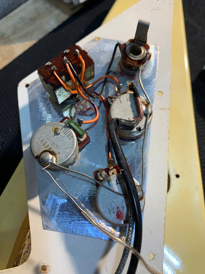 Greco FV600 MIJ 1978 White Vintage Japan '67 Reissue Flying V Style w/ Hard Case