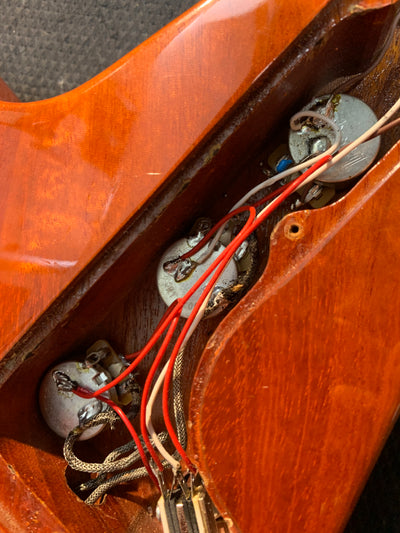 Gibson Moderne XL 2012 Translucent Amber w/ OHSC