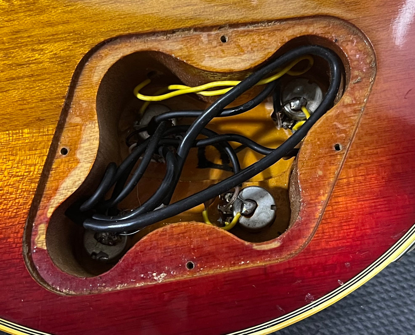 Burny FLC-85 Custom MIJ 1976 with Vintage Dimarzio PAF Pickups Double White Japan Tereda w/ Gig Bag