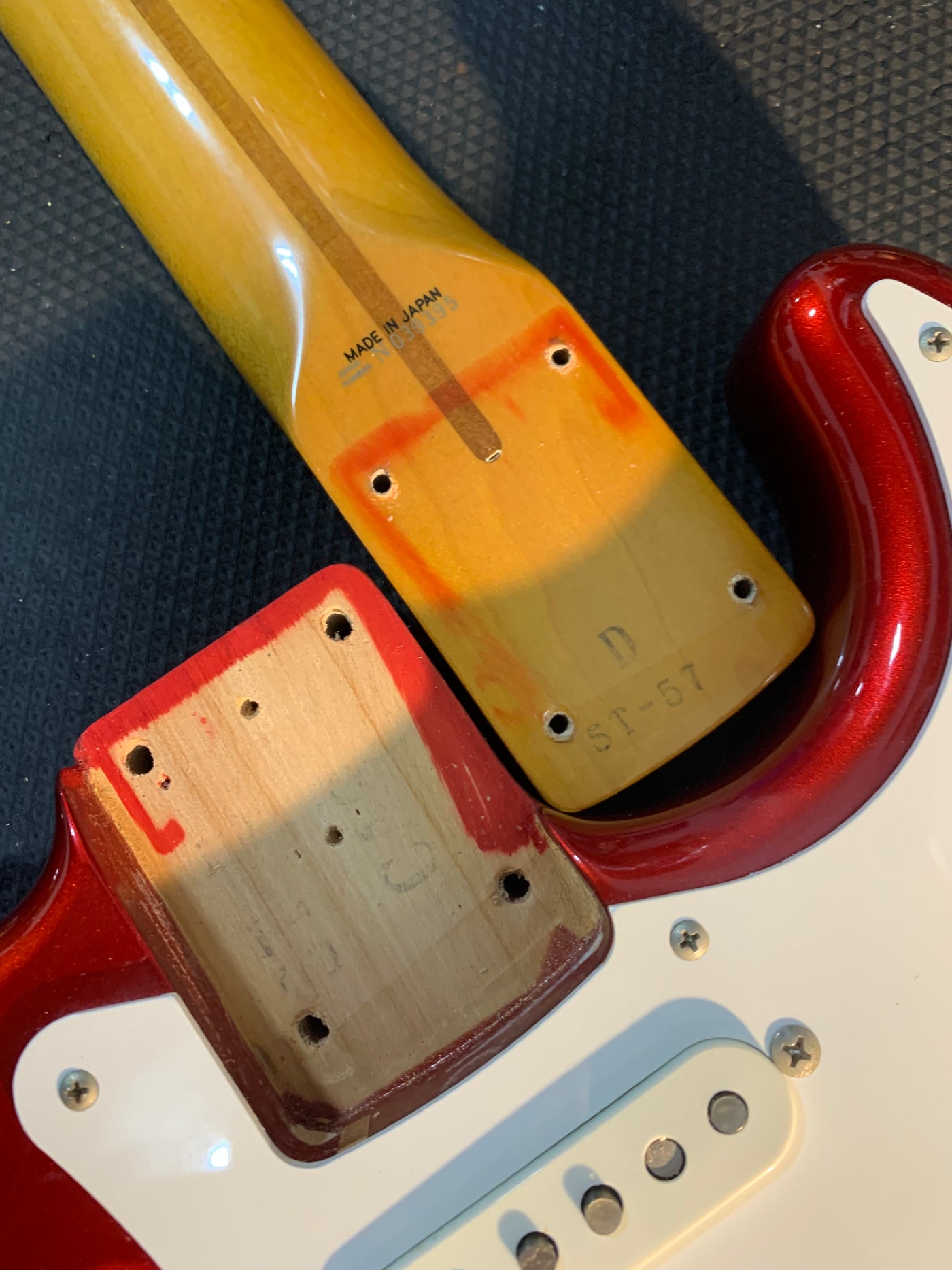 Fender ST57-70TX Stratocaster Reissue MIJ 1993 Candy Apple Red USA Texas Special Pickups w/ Bag