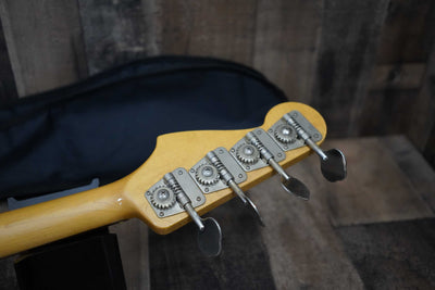 Fender PB-70 Precision P Bass 70s Reissue MIJ 1999 Vintage White CIJ Crafted in Japan Rosewood Board