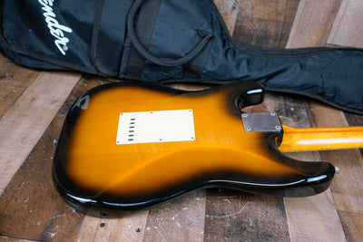 Fender ST-57 Stratocaster Reissue MIJ 1993 Sunburst Made in Japan w/ Gig Bag