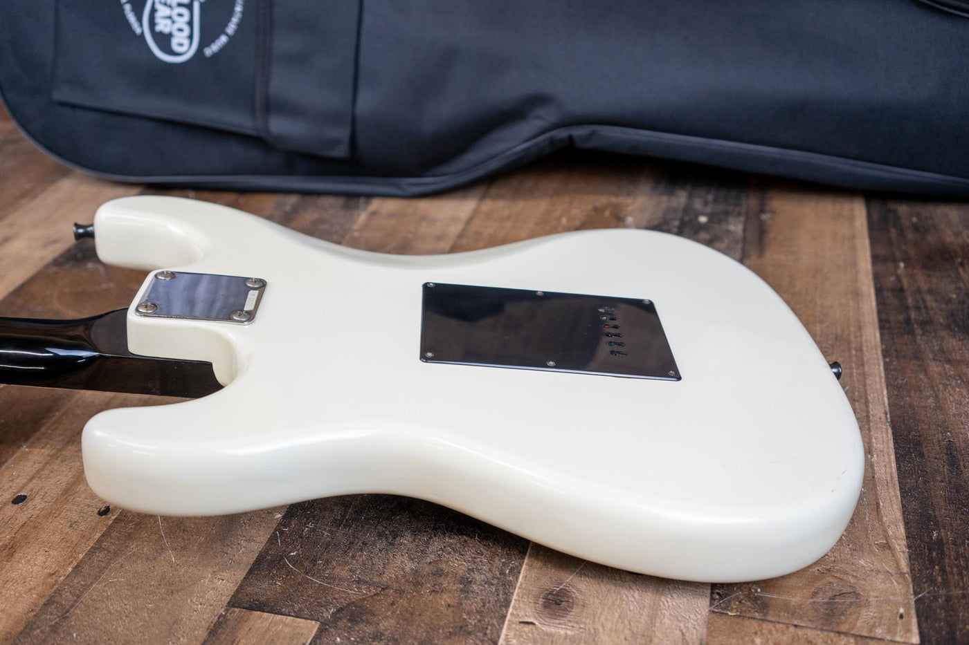 Series 10 2235W 1980s White Vintage Double Cut S Style Guitar MIK Rare