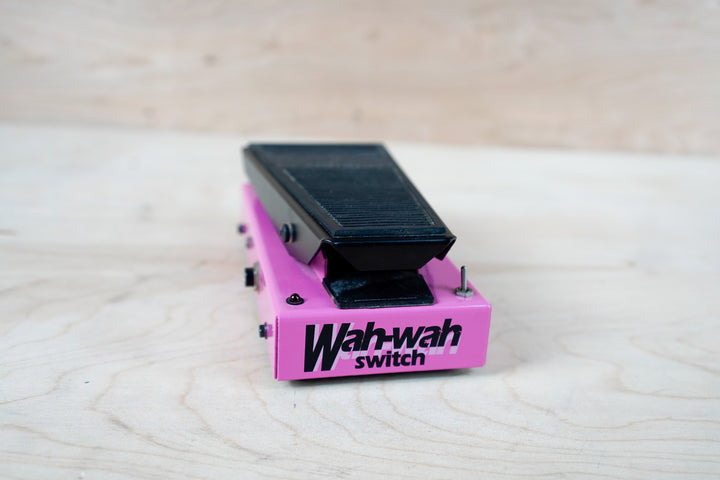 GEORGE DENNIS Wah-wah switch + 光学式ワウ - メルカリ