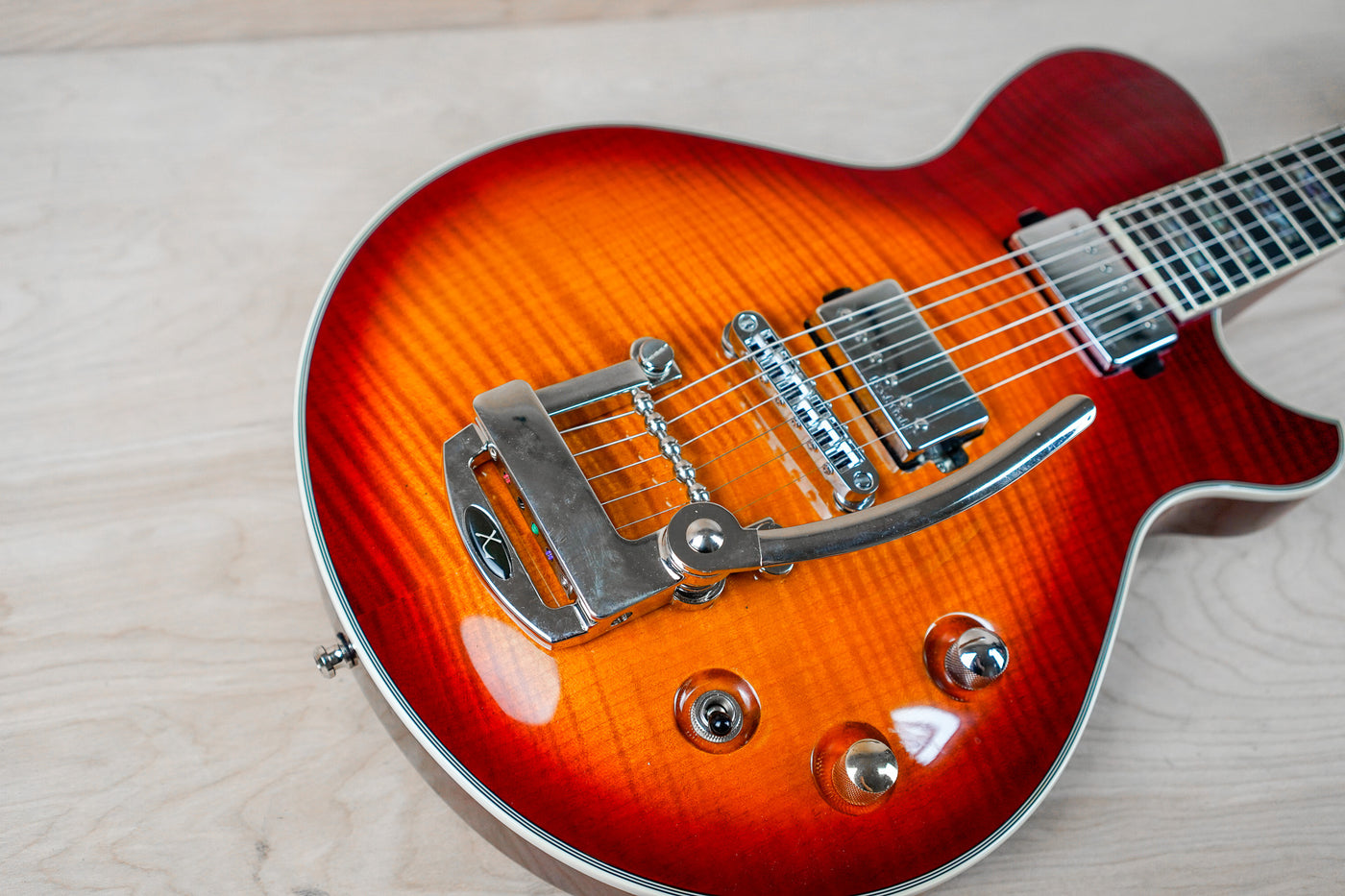 Michael Kelly Patriot Custom 2008 Cherry Burst Xtrem Tremolo w/ Bag