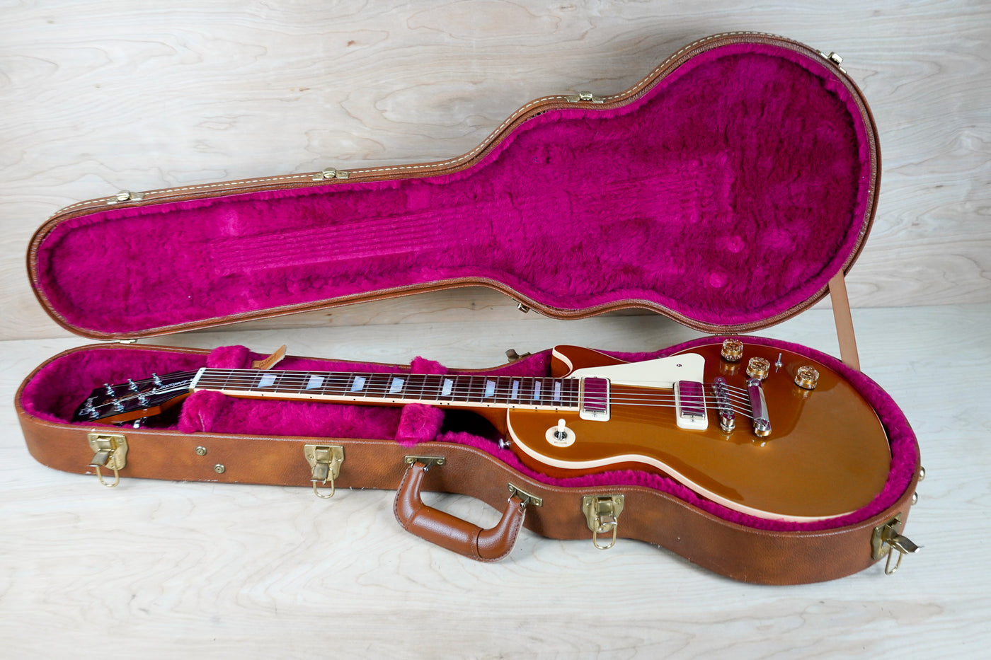 Gibson Les Paul Deluxe 2015 Goldtop w/ Hard Case
