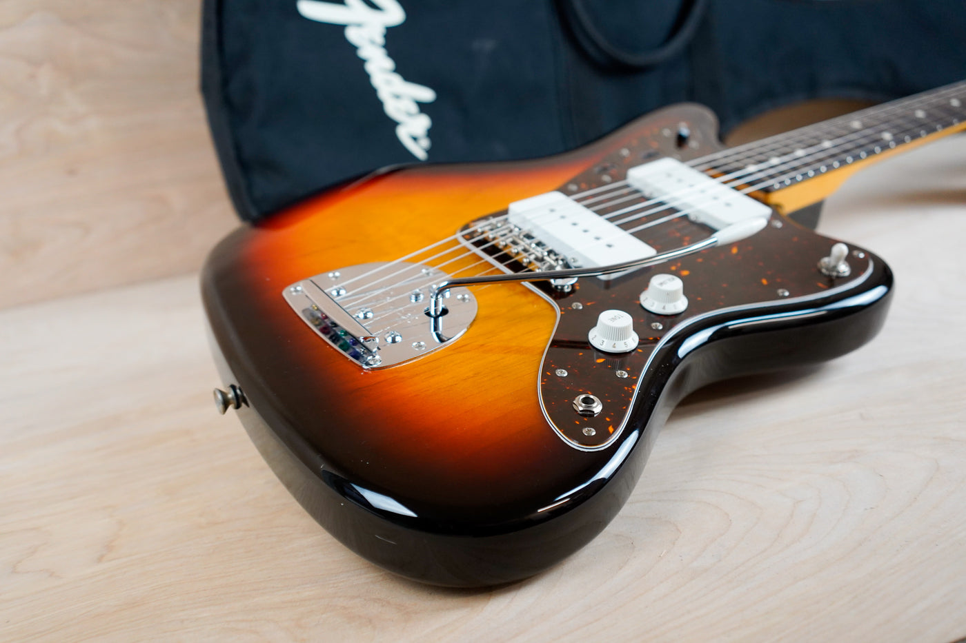 Fender MIJ JM-66 Jazzmaster Reissue 2004 Sunburst Crafted in Japan CIJ w/ Bag