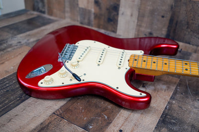 Fender Stratocaster USA 1979-1980 Candy Apple Red Refin Maple Fretboard w/ OHSC
