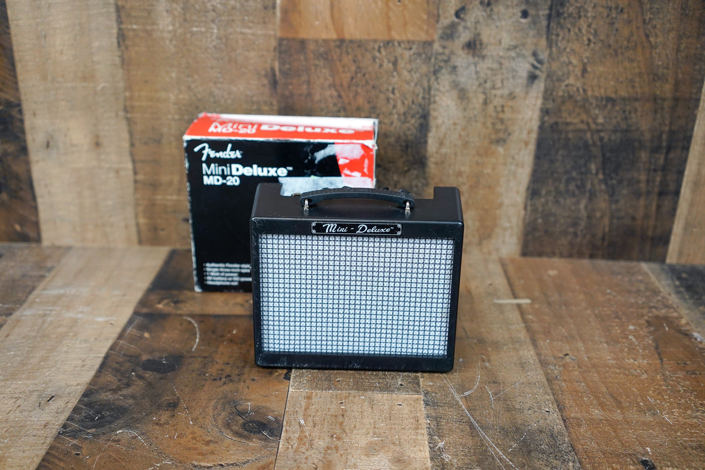 Fender MD20 Mini Deluxe Amplifier in Box