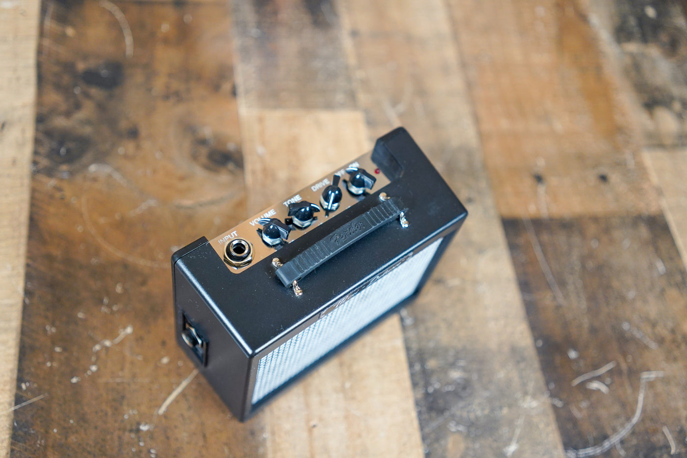 Fender MD20 Mini Deluxe Amplifier in Box