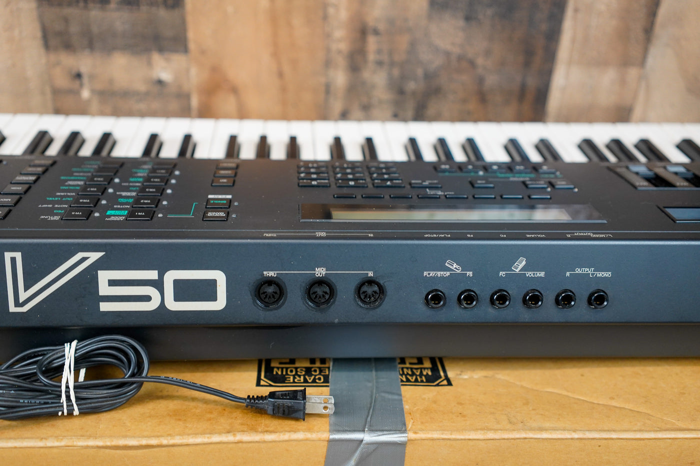 Yamaha V50 FM Synthesizer 61 Key in Box w/ Manual