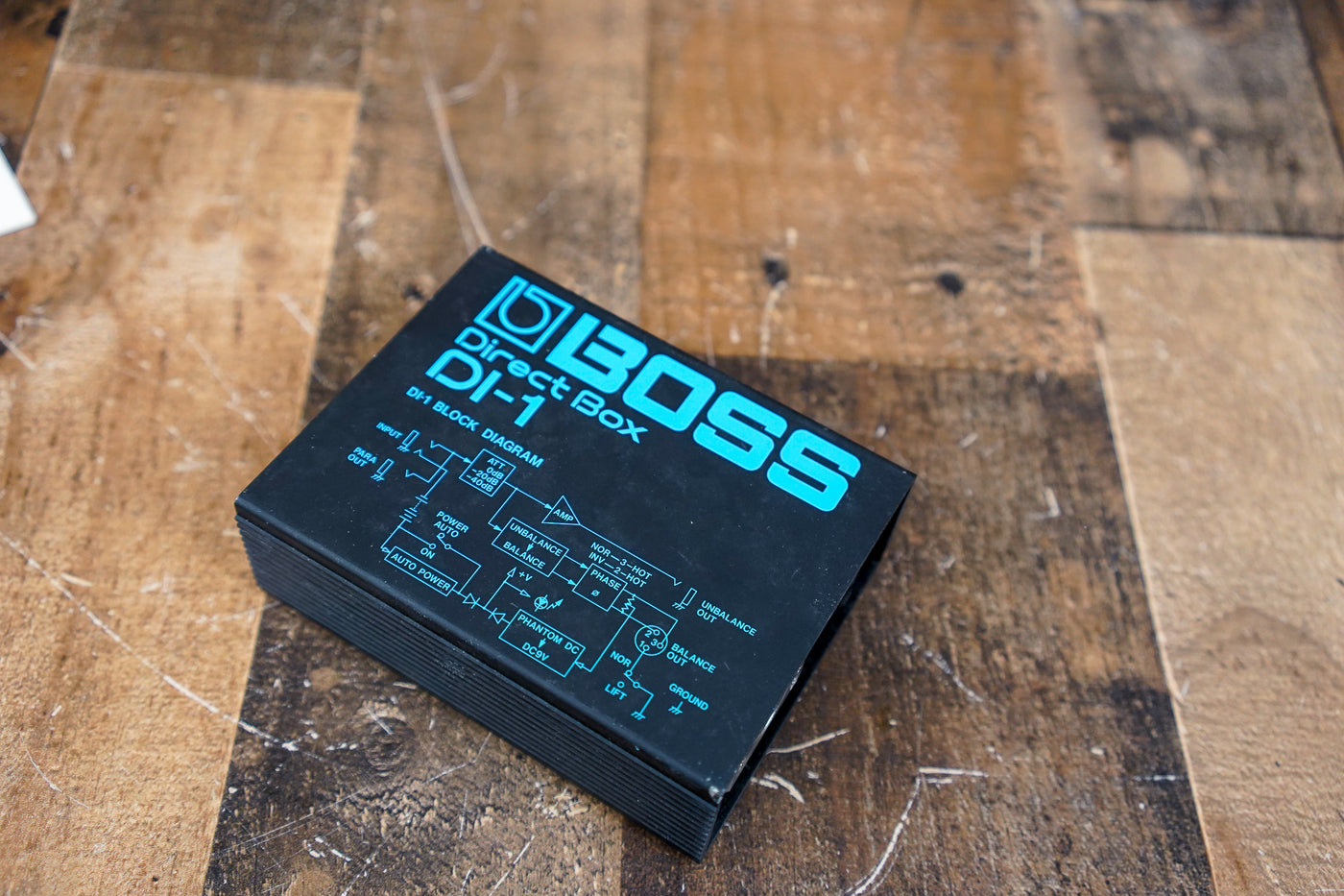 Boss DI-1 Direct Box w/ Box, Manual