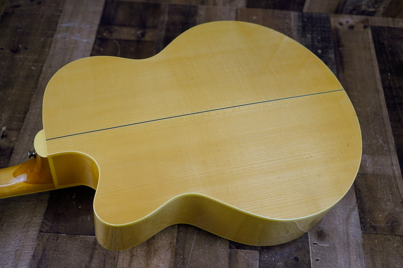 Alvarez AJ-60SC NAT 2002 Natural Maple Jumbo Acoustic Electric Cutaway Guitar w/ Case