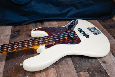 Fender JB-62 Jazz J Bass 62 Reissue CIJ Vintage White 2004 Crafted in Japan w/ Bag