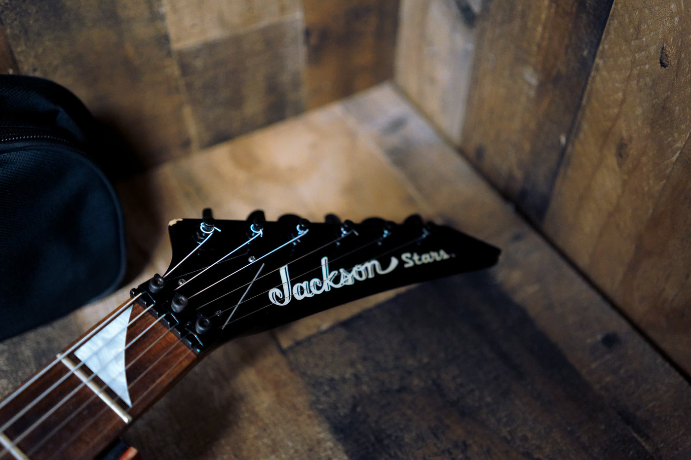 Jackson Stars Soloist 2000 TN-02 Black Locking Tremolo HH Seymour Duncan Pickup Japan MIJ w/ Bag
