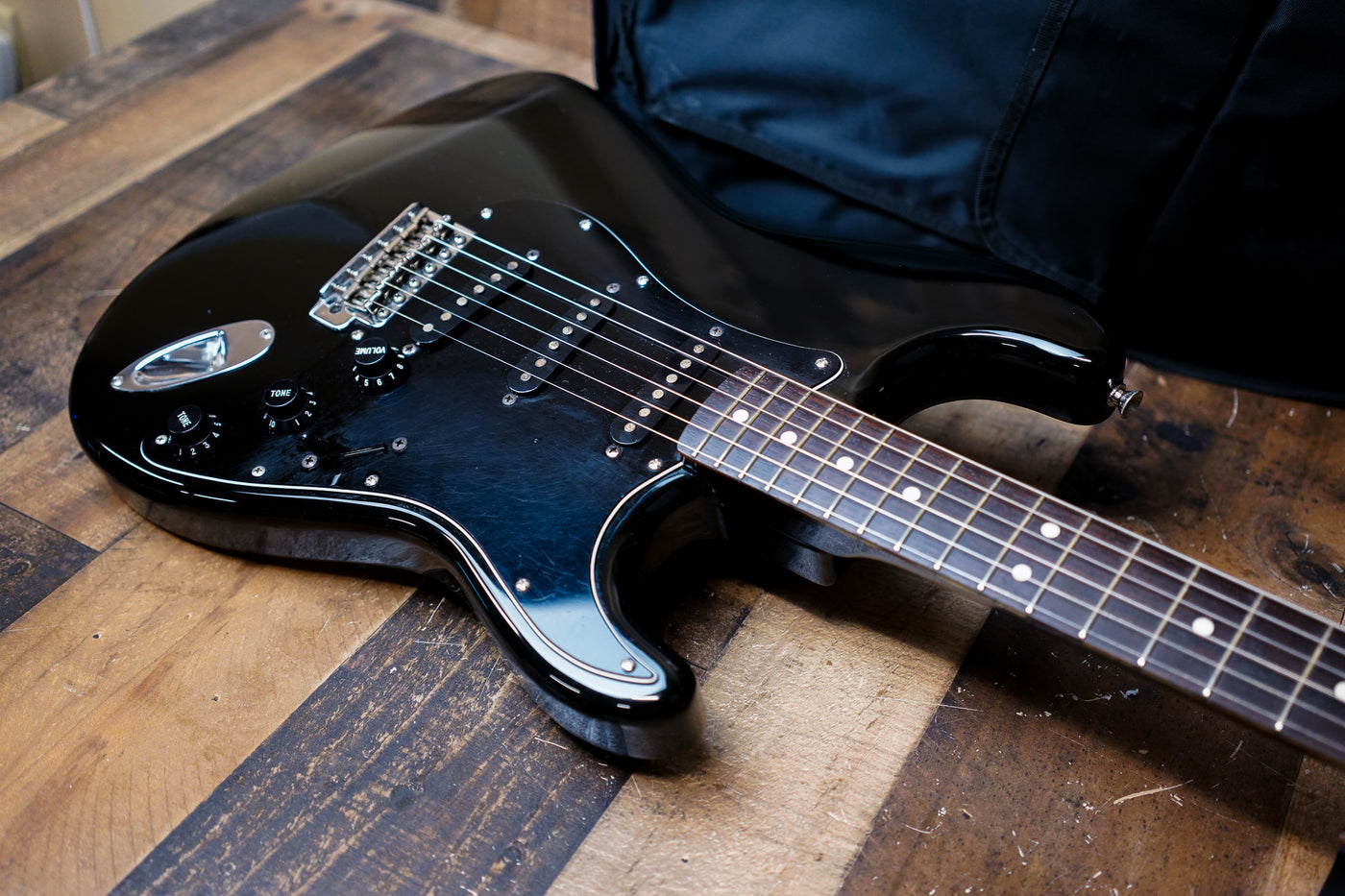 Fender ST-62 ST62-70 AB 62 Reissue Stratocaster 2006-2008 All Black Crafted in Japan CIJ Rare w/ Bag